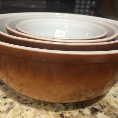 American Brown Pyrex Vintage Mixing Bowls 