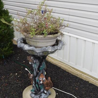 Outdoor Decor & Potted Plant