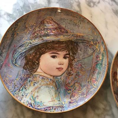 "Kaylin" Edna Hibel Second of The Series "The World I Love" Edition Limited to 17500 plates. Plate identification...