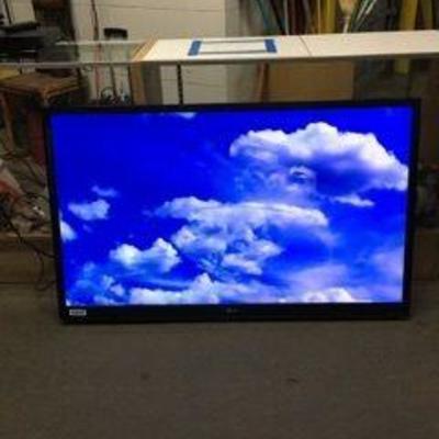 LG 60 Flat Screen Tv