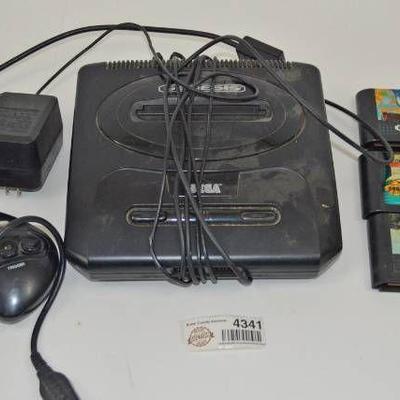 Sega Genesis, 4 Controllers and 3 Games (Plugged I ...