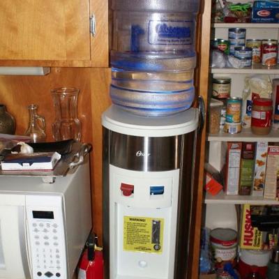 OSTER Hot & Cold Water Dispenser