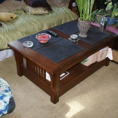 Rising Surface Coffee Table