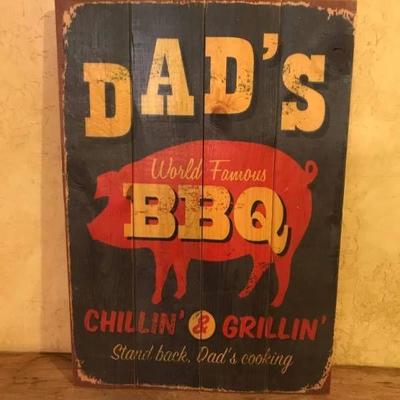 Dad's BBQ Wood Wall Décor Sign