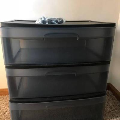 Sterlite plastic bin with 3 drawers