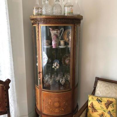 Family Heritage Estate Sales, LLC. New Jersey Estate Sales/ Pennsylvania Estate Sales. Crystal, China, Glassware, Collectibles, Decor,...