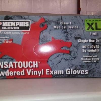 Medical Powdered Vinyl Exam Gloves..