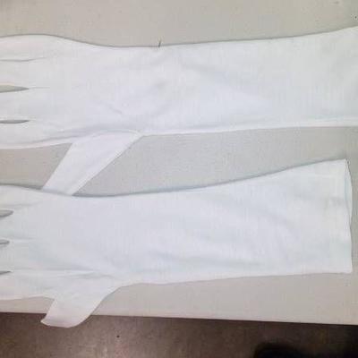 Lot (20) white cotton work gloves.