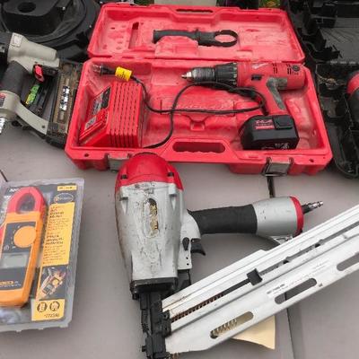 Nail Guns & Electric & Battery Powered Tools 