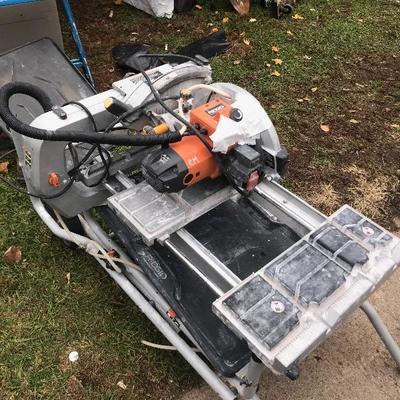 Rigid Tile Wet Cutting Saw w/Table 