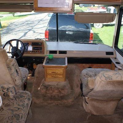 Fleetwood Motor Home Runs & Drives Great 49,000 Original Miles Great Interior Ready to Go 