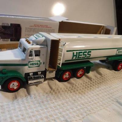 1990 Hess Gasoline Toy Tanker Truck.