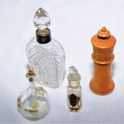 Lot 010-T:  Antique English Perfume Bottles & Case