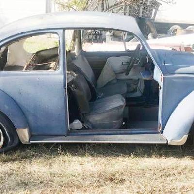 Vintage Volkswagen VW Beetle - BUG!.