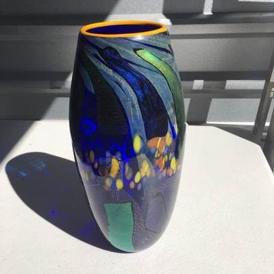 Gorgeous art glass vase