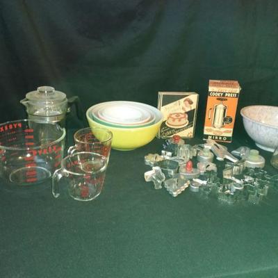 Pyrex Nesting Bowls & Cookie Cutters
