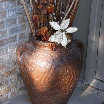 Heavy duty pot.