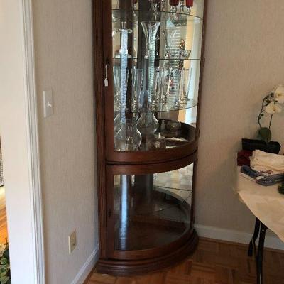 Pulaski corner curio.