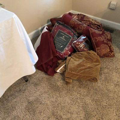 Comforter set.