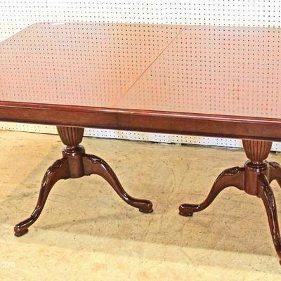 BEAUTIFUL CLEAN 10 Piece Queen Anne Cherry Dining Room Set with Matching Corner Cabinets
Table has 2 Leaves by â€œLexington Furnitureâ€...