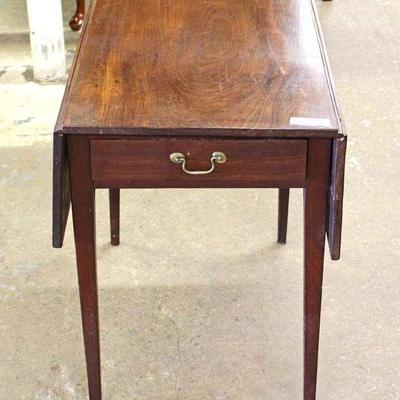 ANTIQUE SOLID Mahogany 1 Drawer Taper Leg Pembroke Table
Located Inside â€“ Auction Estimate $100-$300
