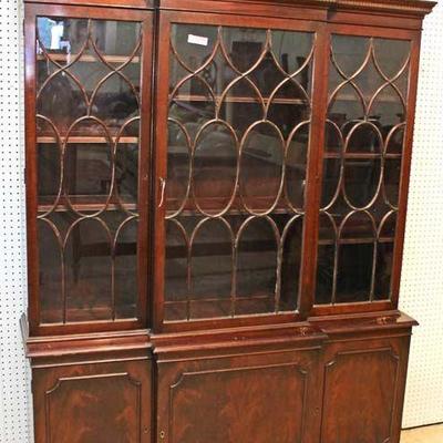 2 Piece Burl Mahogany Traditional Federal Style China Cabinet by â€œCharak Furnitureâ€
Located Inside â€“ Auction Estimate $400-$800
