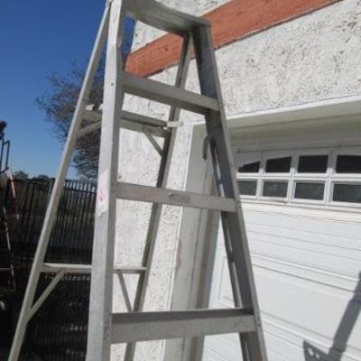 Very tall ladders