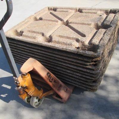 Pallet Jack with Pallets

