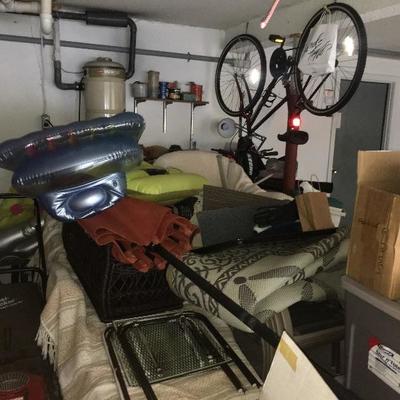 garage items
