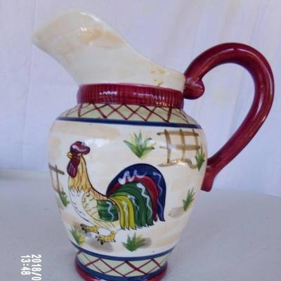 rooster serving pitcher