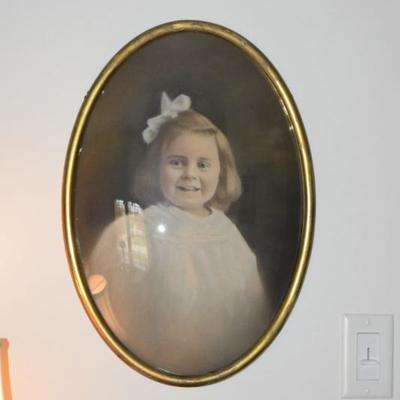 Vintage Picture in Oval Frame