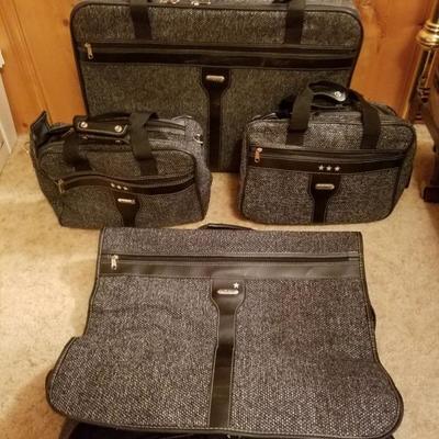 6 Piece Jaguar Luggage Set