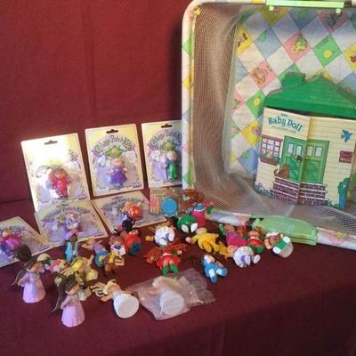 Cabbage Patch Playpen with Mini Toy Collection