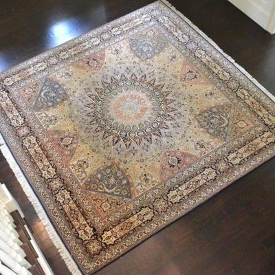 Oriental rug, measures approx. 10'2