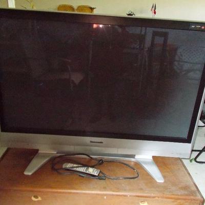 Panasonic TV flat screen $180