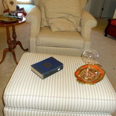 Chair and ottoman $375
chair 34 X 30 C 25