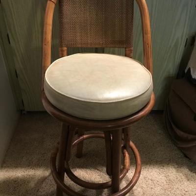 Set of four bar stools 30.5 tall to top of seat 41.5 tall total height 