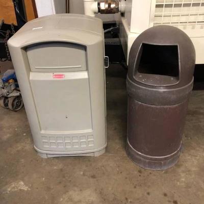 Lot of 2 commercial trash cans