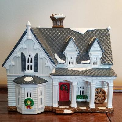 Deptartment 56. Dept 56. Comes with original box. The original snow village Gothic Farmhouse $17