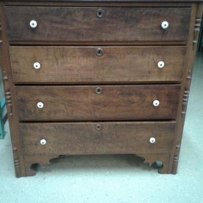 Wonderful Vintage Chest of Drawers