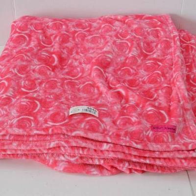 Betsy Johnson Pink Rose Throw Queen
