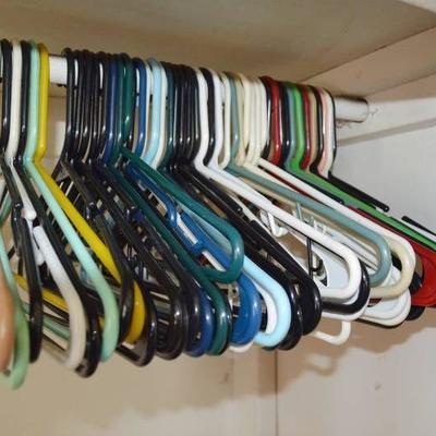 50 Plastic Hangers