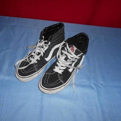 Black  White Tennis Shoes Sz 6.5
