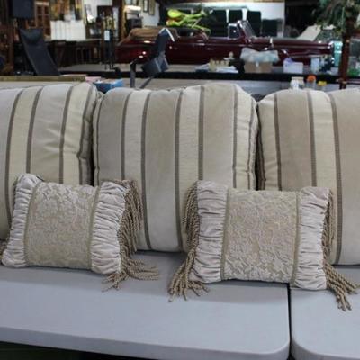 King Pillow Set