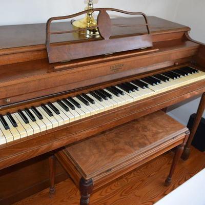Lester Piano and Bench