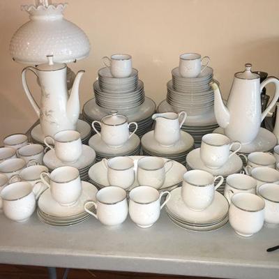 Sango China Set
Service for 16 with 24 cups and saucers