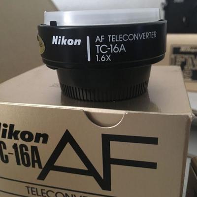 Nikon TC-16A teleconverter 