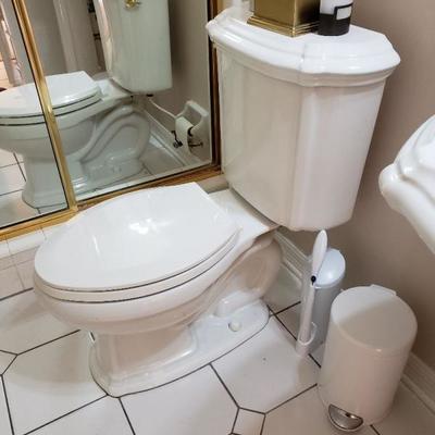 pedestal sink with matching toilet