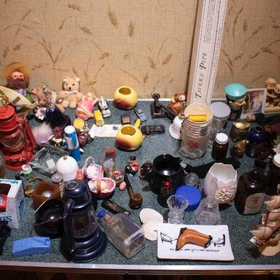 assorted smalls & collectibles 