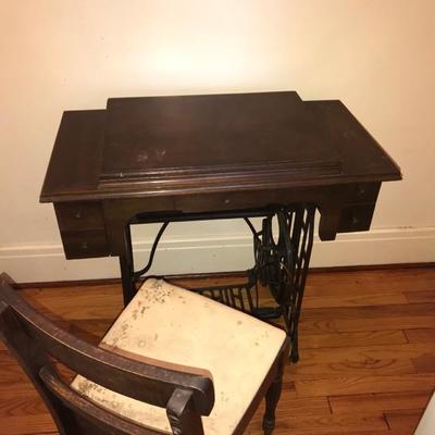 MW (Montgomery Ward) Pedal Sewing Machine with Accessories